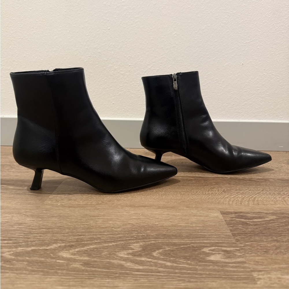 Women’s Black Ankle Boot with Detachable Metal Strap